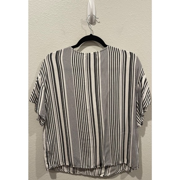MICHAEL STARS Striped Ruffle Shirt Sleeve Boho Style Shirt - Picture 5 of 6